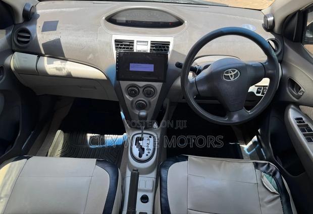 Toyota Belta 2010 White