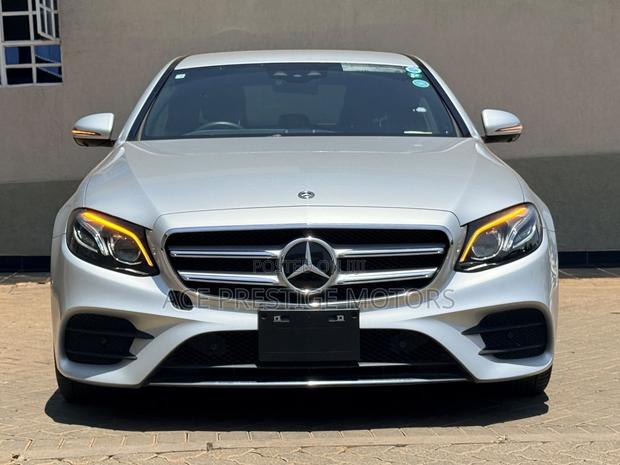 Mercedes-Benz E200 2019 Silver