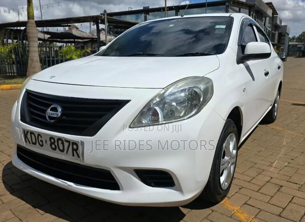 Nissan Latio 2014 Off white