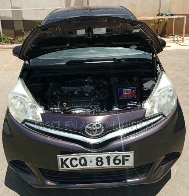 Toyota Ractis 2012 Maroon