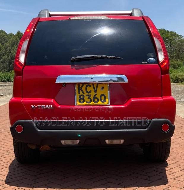 Nissan X-Trail 2012 Red