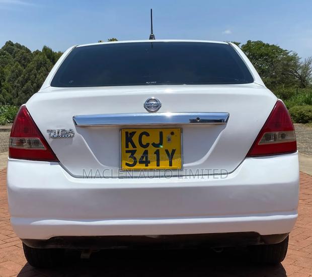 Nissan Tiida 2009