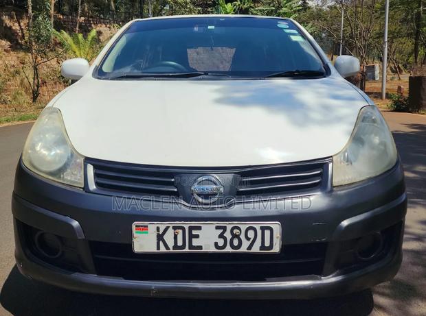 Nissan Advan 2014 White