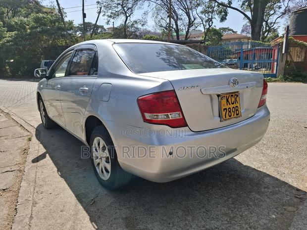 Toyota Axio 1.5 X 2WD 2012 Silver