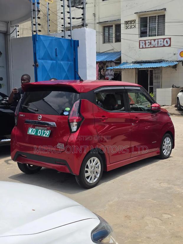 Nissan Dayz 2019 Red