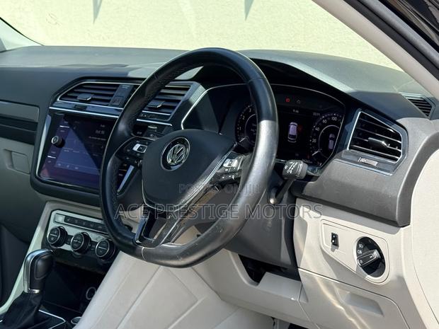 Volkswagen Tiguan 2019 Black