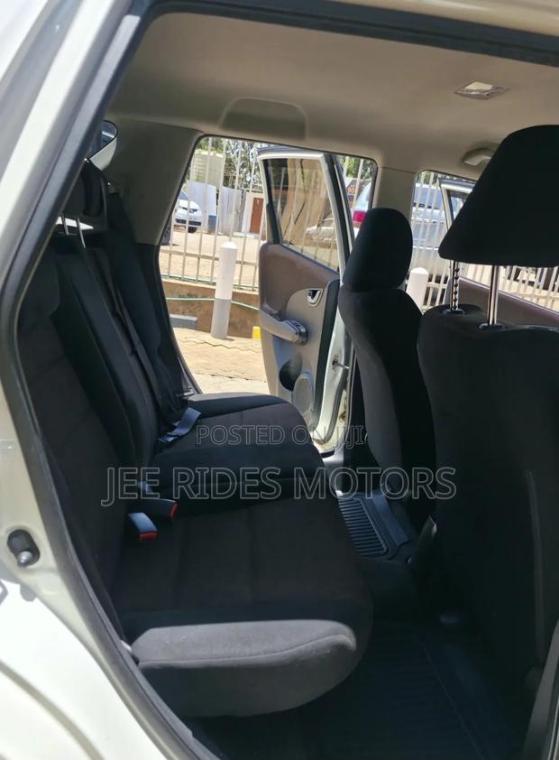 Honda Fit Shuttle 2015 Pearl