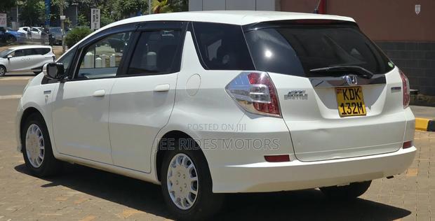 Honda Fit Shuttle 2015 Pearl