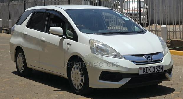 Honda Fit Shuttle 2015 Pearl