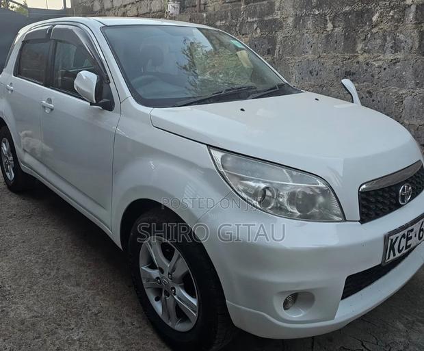Toyota Rush 1.5 AWD 2011 White