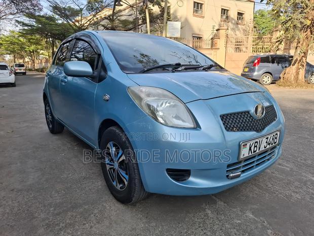 Toyota Vitz 1.3 FWD 5dr 2007 Blue