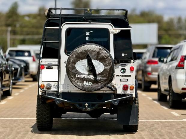 Land Rover Defender County 110 2.5 TD5 2005 White