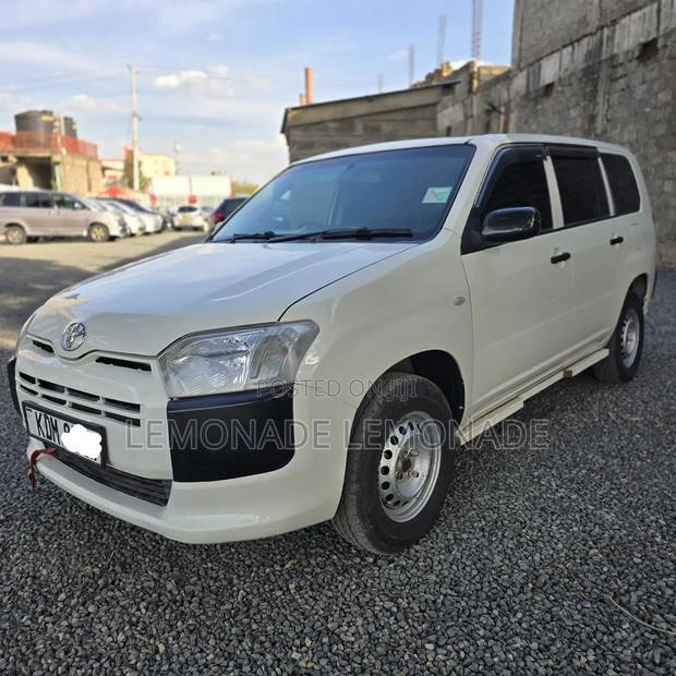 Toyota Probox 1.5 F 2WD 2016 White