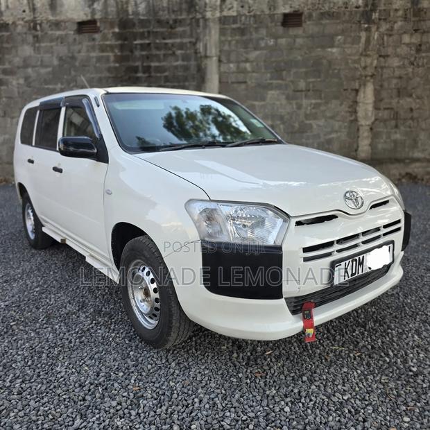 Toyota Probox 1.5 F 2WD 2016 White