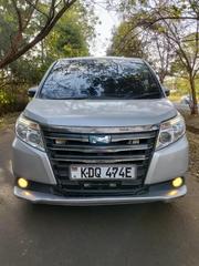 Toyota Noah 2.0 AWD (7 Seater) 2016 Silver for sale