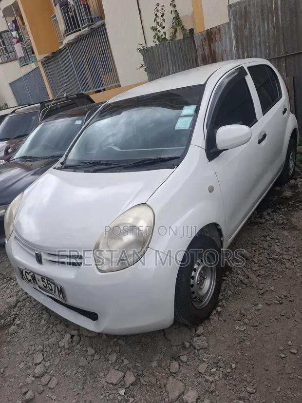 Toyota Passo 2012 White