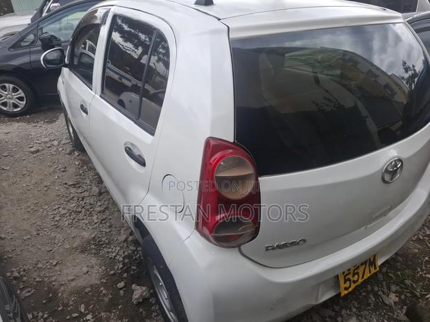 Toyota Passo 2012 White