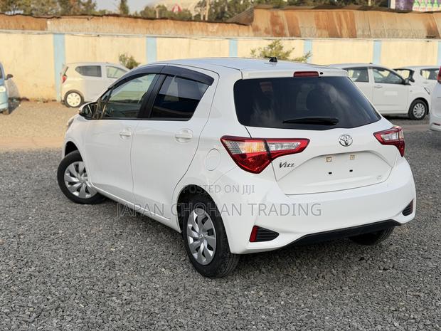 Toyota Vitz 1.0 FWD 5dr 2019 White