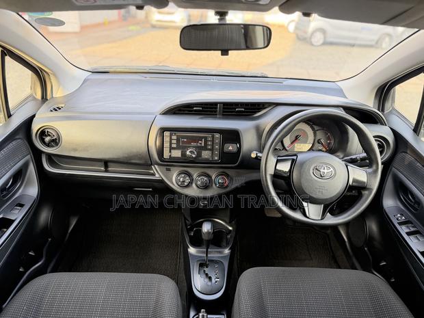 Toyota Vitz 1.0 FWD 5dr 2019 White