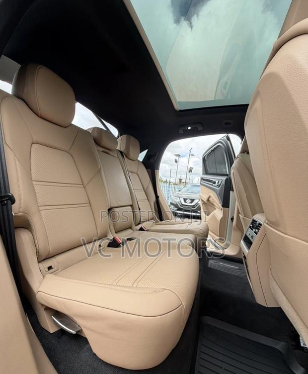 Porsche Cayenne S AWD 2020 White