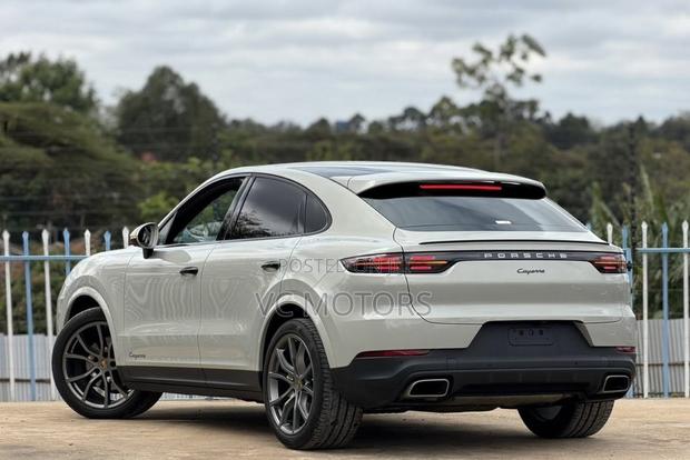 Porsche Cayenne S AWD 2020 White