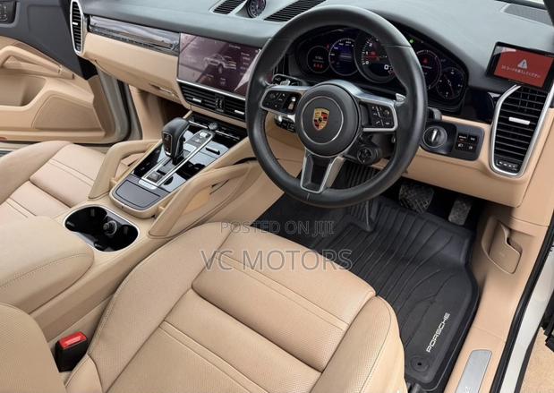 Porsche Cayenne S AWD 2020 White