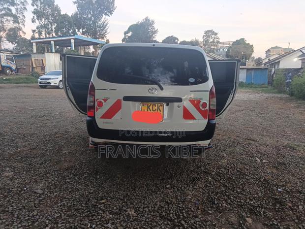 Toyota Probox 1.5 F 2WD 2009 White