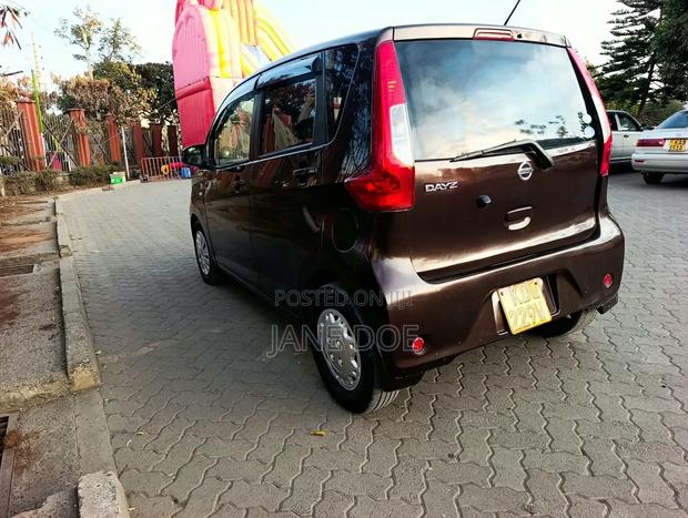 Nissan Dayz 2017 Brown