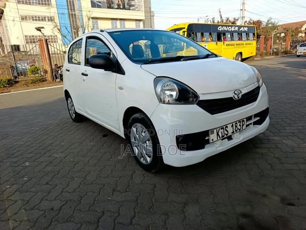 Toyota Pixis 2017 White