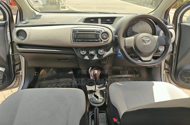 Toyota Vitz 2012 Ivory