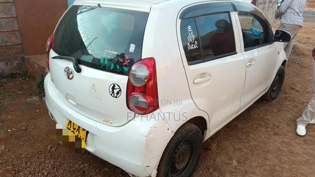 Toyota Passo 1.0 FWD 2012 White