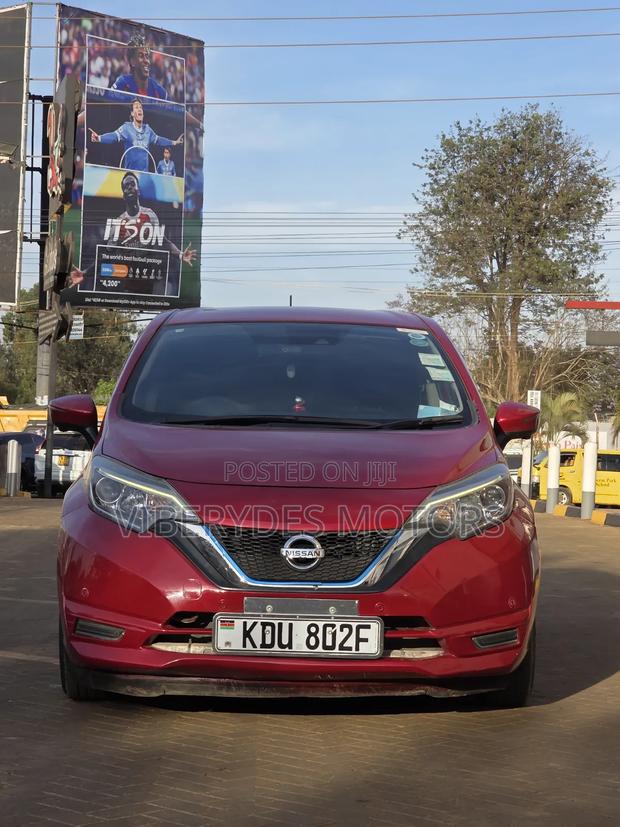 Nissan Note 2018 Red