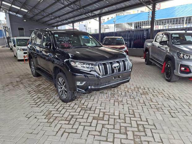 Toyota Land Cruiser Prado 2.8 2020 Black