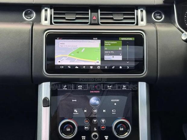 Land Rover Range Rover Vogue 2019 White