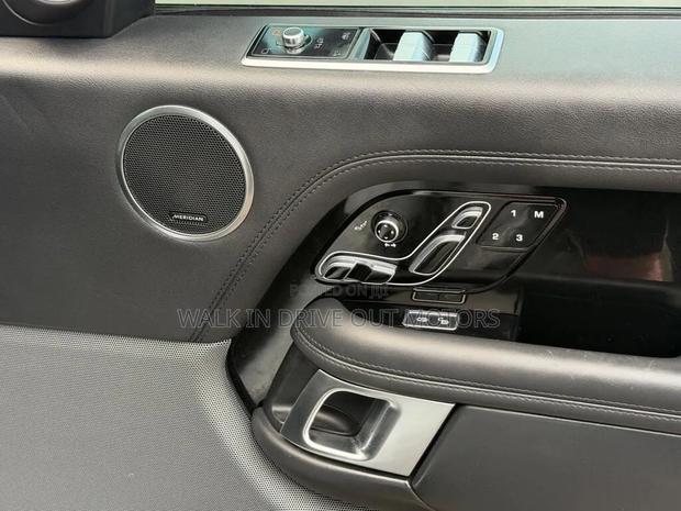 Land Rover Range Rover Vogue 2019 White