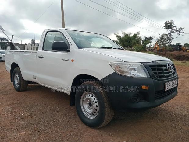 Toyota Hilux 2.5 D-4D 2007 White