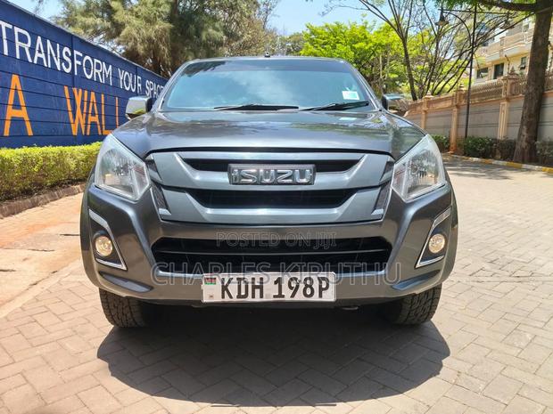 Isuzu D-MAX 2022 Gray