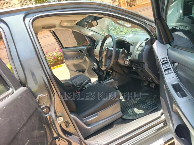 Isuzu D-MAX 2022 Gray