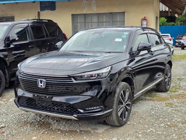 Honda Vezel 1.5 4WD 2021 Matt Black