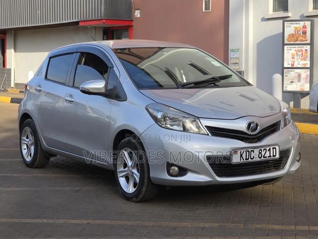 Toyota Vitz 2013 Burgundy