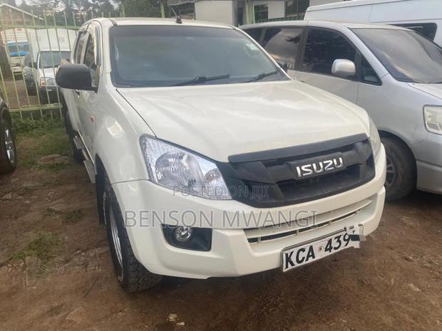 Isuzu D-MAX 2014 White