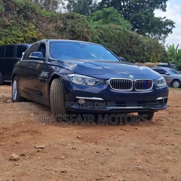 BMW 320i 2017 Blue