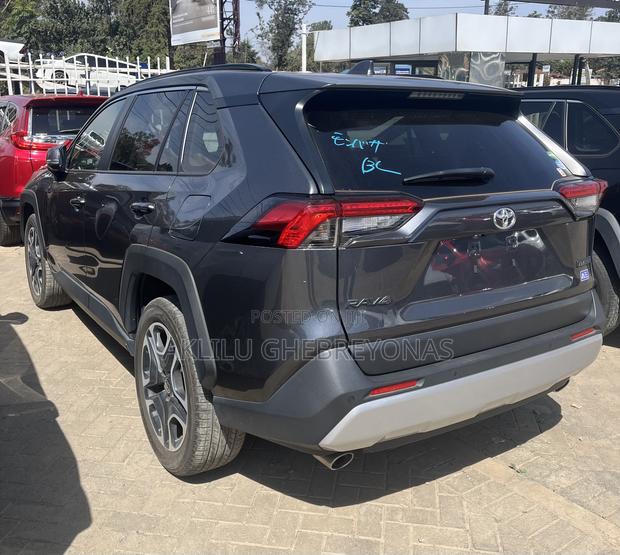 Toyota RAV4 Adventure AWD 2020 Gray