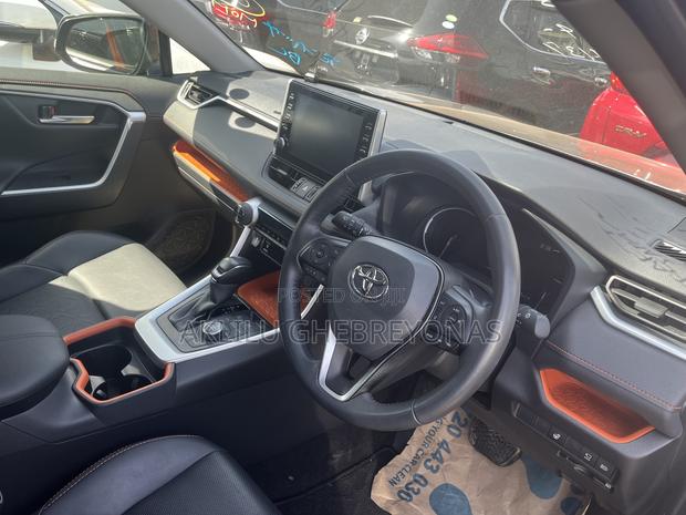 Toyota RAV4 Adventure AWD 2020 Gray