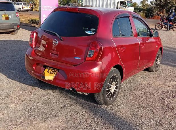 Nissan March 1.2 FWD 2015 Red
