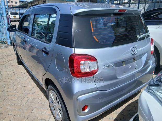 Toyota Passo 2019 Silver