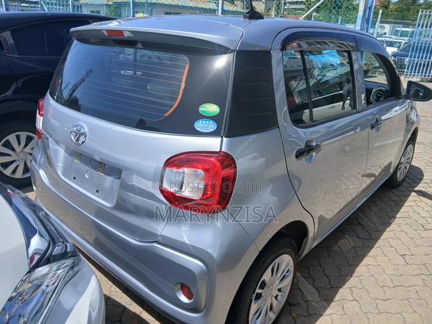 Toyota Passo 2019 Silver