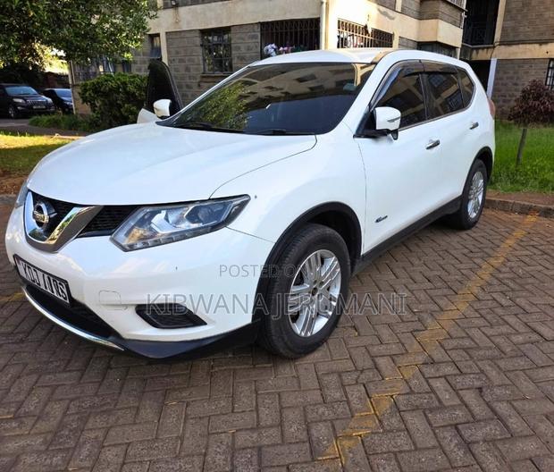 Nissan X-Trail 2.0 Hybrid FWD 2015 White