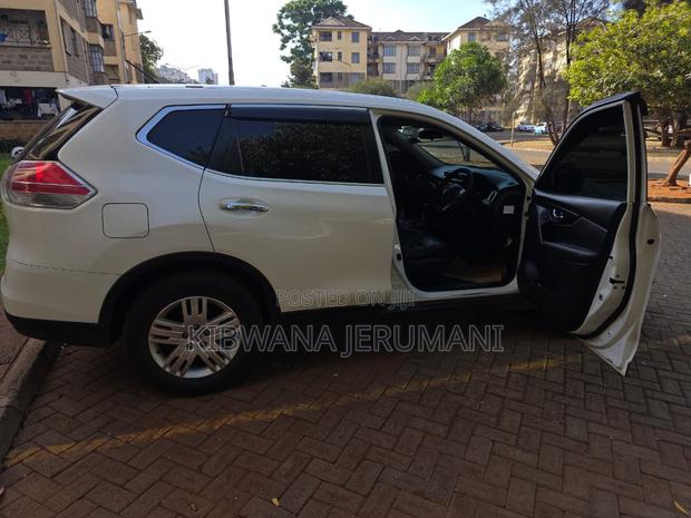 Nissan X-Trail 2.0 Hybrid FWD 2015 White