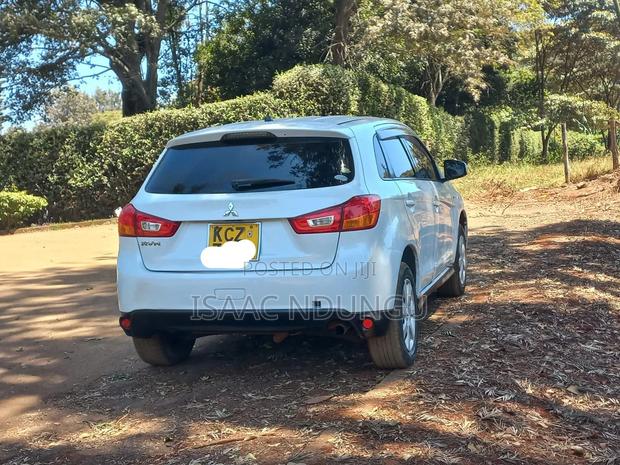 Mitsubishi RVR 2014 White